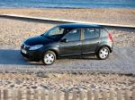 Dacia Sandero 2008 года